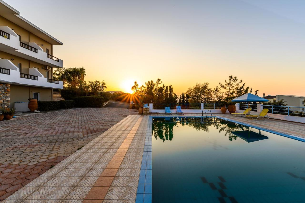 Aegean Apartments Hersonissos  Bagian luar foto